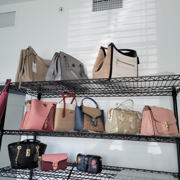 (SOLD) $399 *NEW* COACH Courier Carryall 23 In Colorblock - Picture 2 of 15